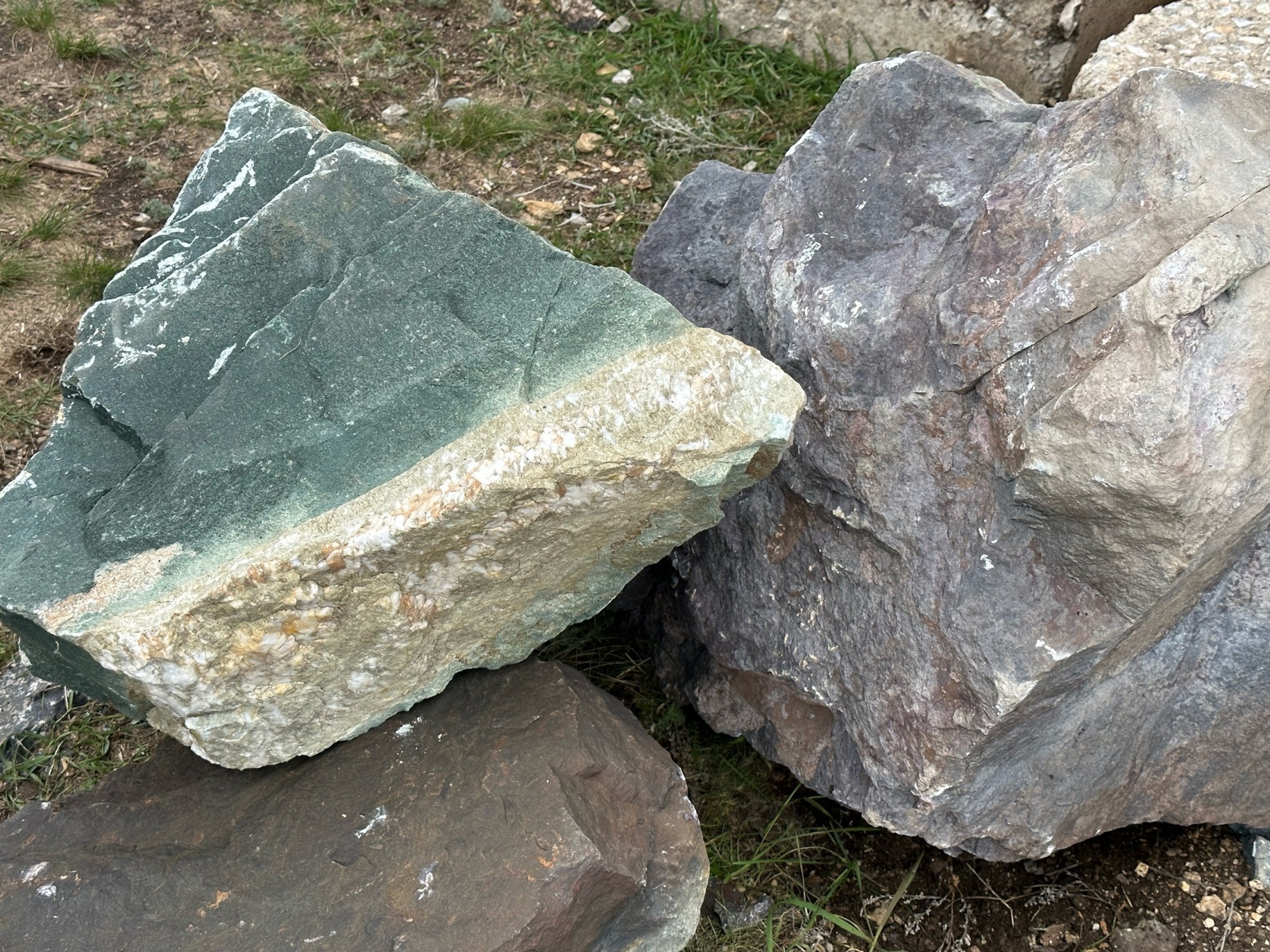 Камни для ландшафтного дизайна зелёные 10-60 килограмм купить в Республике Якутия