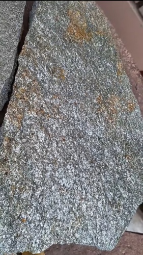 Плитняк златолит серебристый для цоколя, отмостки купить в Республике Якутия