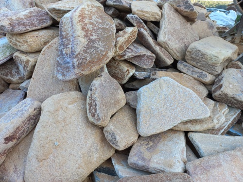 Златолит жёлтый, жёлто-зелёный глыбки и валуны для ланшафтного дизайна купить в Республике Якутия