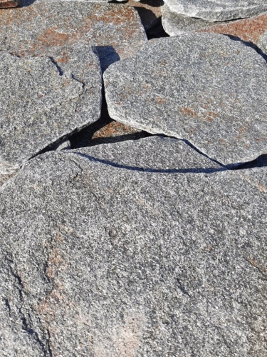 Златолит серебристый галтованный для лестниц купить в Республике Якутия