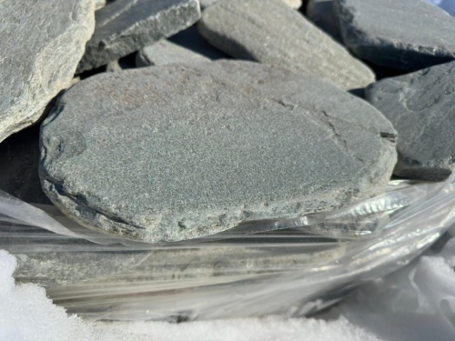 Плитняк златолит зелёный галтованный для мощения на бетон купить в Республике Якутия