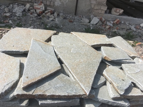 Златолит серебристый галтованный для лестниц купить в Республике Якутия